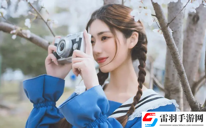 一前一后三個人一起騎自行車：從不協(xié)調(diào)到默契，友情在挑戰(zhàn)中升華！