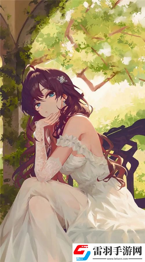 將草莓放在小洞里榨汁