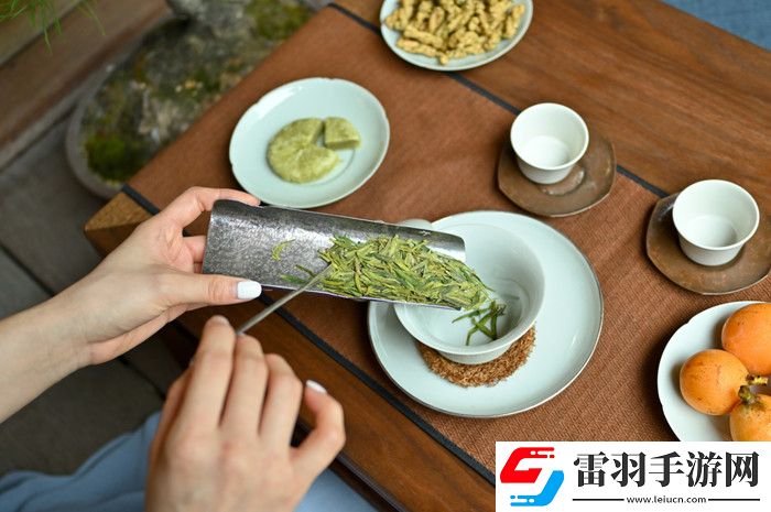 復(fù)古經(jīng)典膠片數(shù)碼相機(jī)尼康Zfc