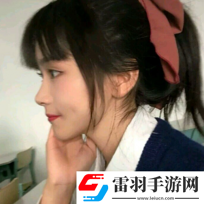 2021最新側(cè)臉精致的好看女生微信頭像太陽不是突然下山的熱情與期待也是