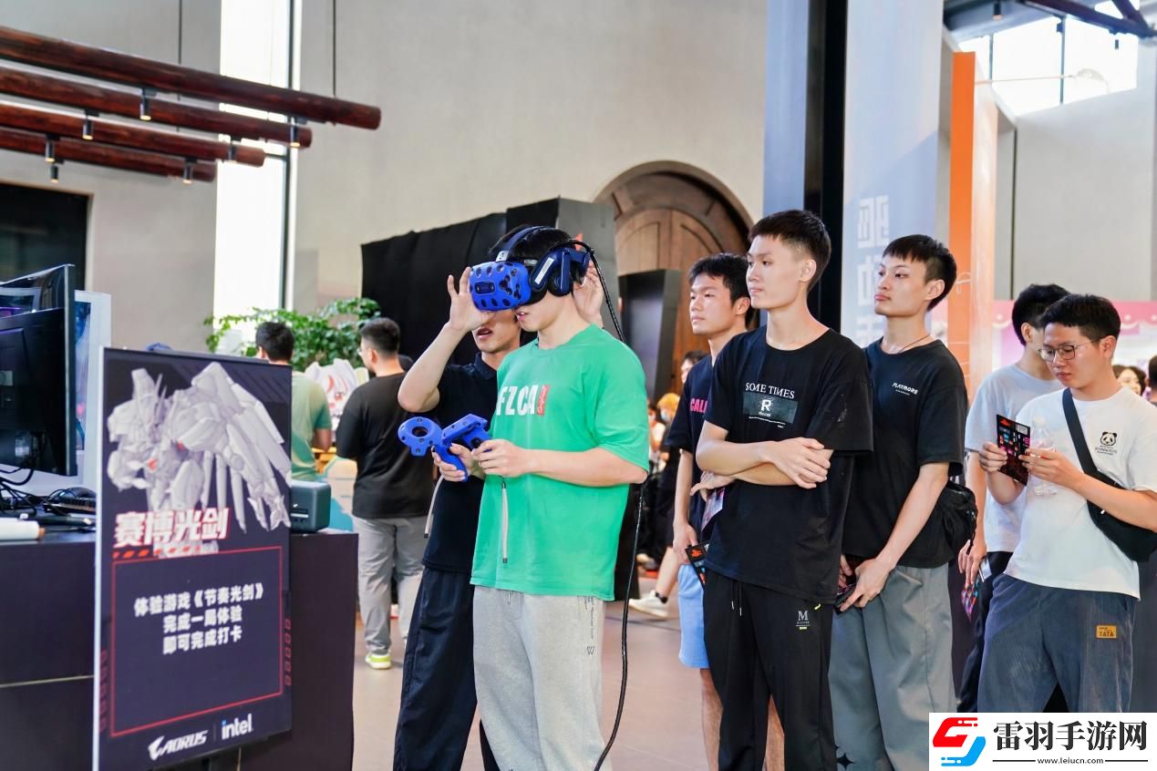 技嘉攜intel廣州秀肌肉