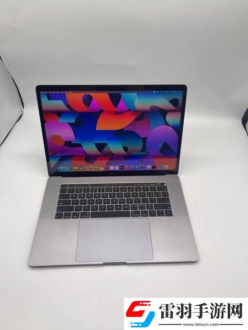 18款19款MacBookPro15寸對(duì)壘網(wǎng)友激辯誰(shuí)才是游戲攻略界的“王者”
