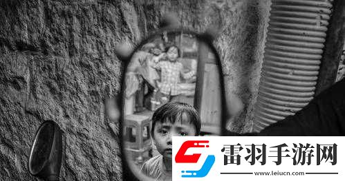 看鏡子里