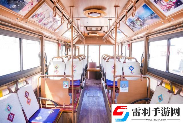 探秘yingdan小鎮(zhèn)2公交車尺寸