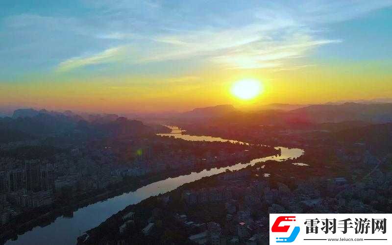 朝陽初升校園