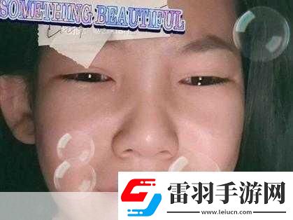 小哭包+1v2+晚風(fēng)來主要內(nèi)容當(dāng)然可以！以下是一些基于“小哭包+1v2+晚風(fēng)”的新