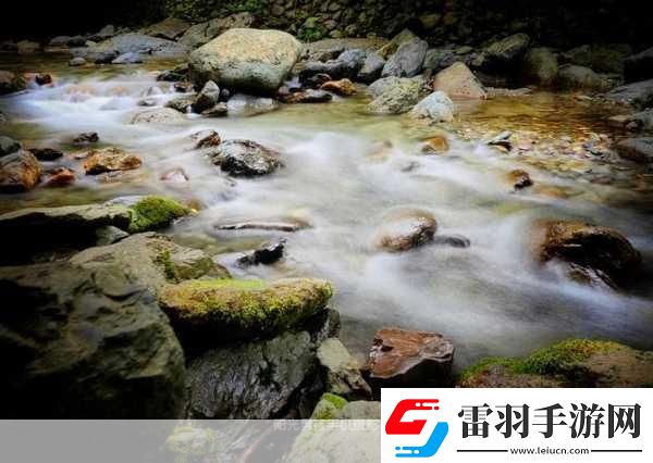 黃龍風(fēng)景區(qū)溪水潺潺的秘密