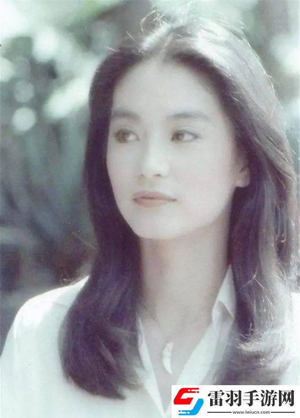 果然歲月從不敗美人！林青霞曬自己70歲生日慶生照