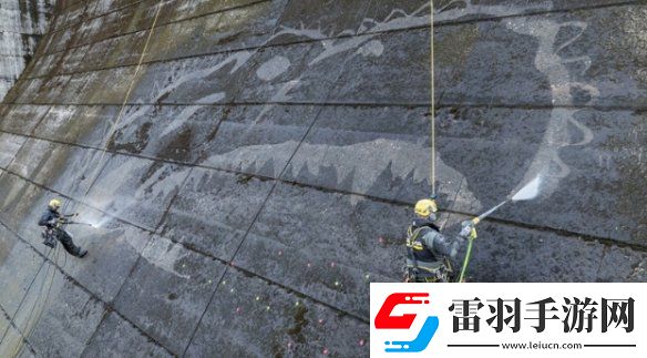 日本佐賀水庫大壩驚現(xiàn)哥斯拉壁畫！看似天成實(shí)際人為