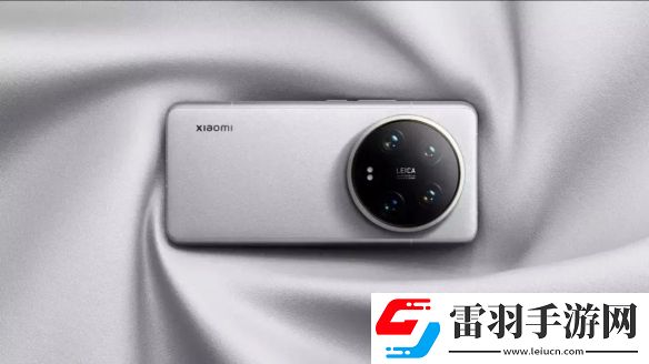 小米15Ultra設(shè)計曝光！后攝相繼味十足后蓋拼色