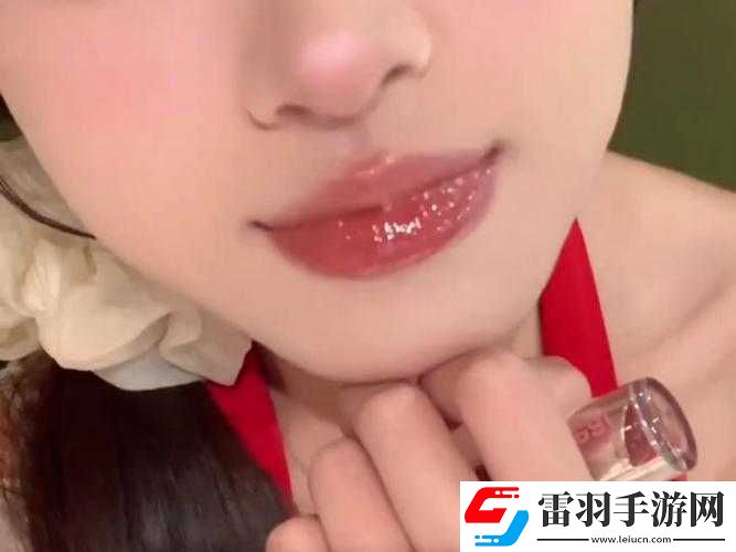 性感美女口水的無盡魅力