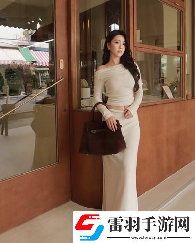 精品**一區(qū)二區(qū)三區(qū)浪潮在線火爆全網(wǎng)！網(wǎng)友們都在瘋狂刷屏