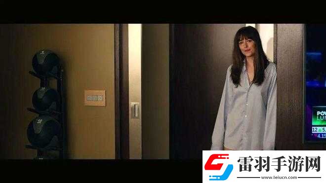 歐美激情**亂婦在線內(nèi)衣