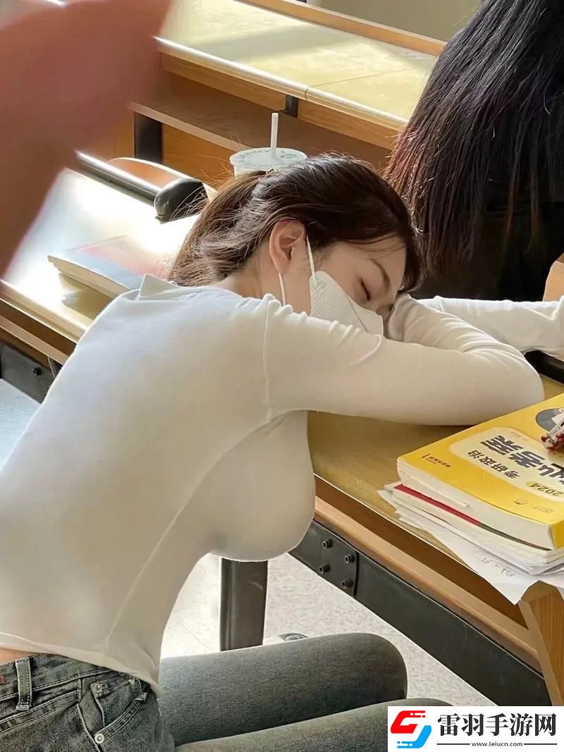 探索人性的欲望與禁忌——豐滿的女鄰居三級的深層解讀